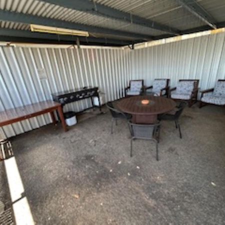 Warren Motor Inn المظهر الخارجي الصورة