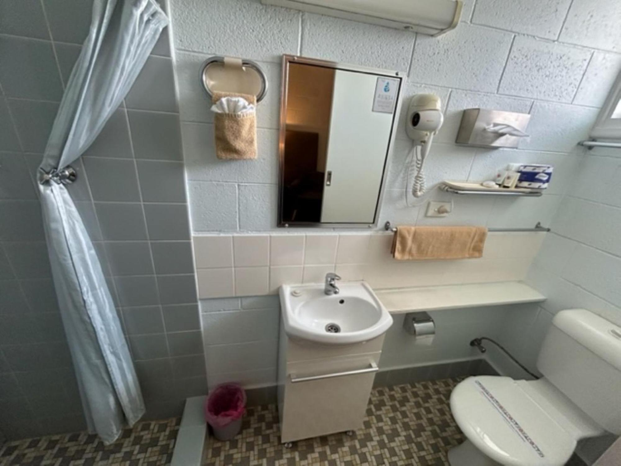 Warren Motor Inn الغرفة الصورة