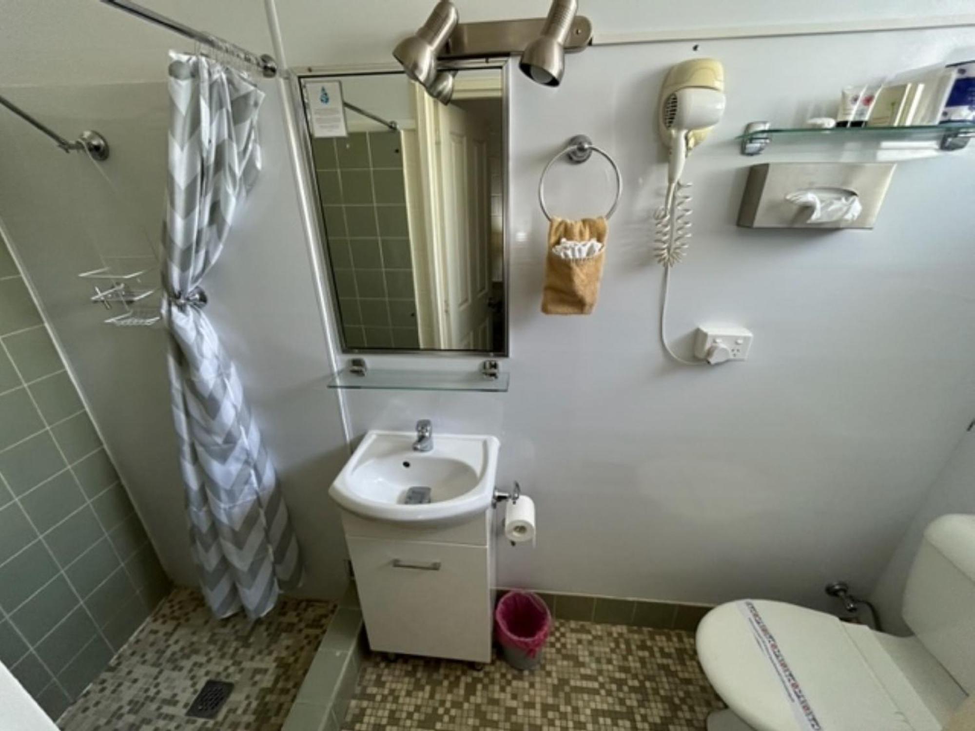 Warren Motor Inn الغرفة الصورة